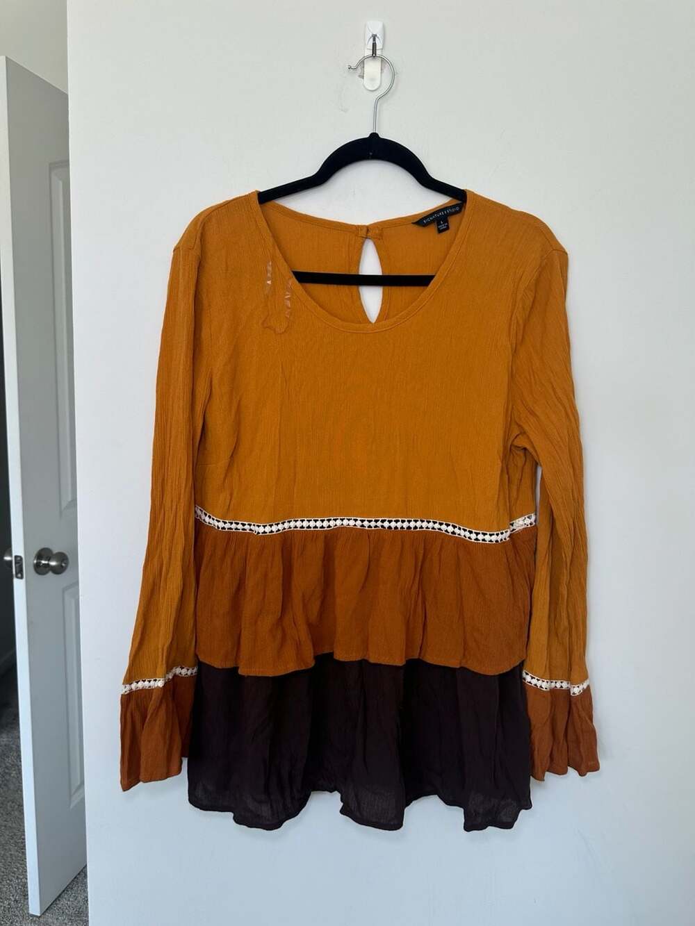 Signature Studio Tiered Blouse Size L Mustard Brown Long Sleeve Ruffle
